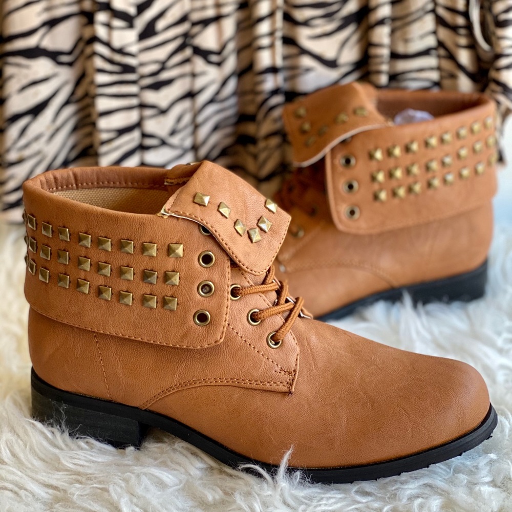 Studded fold over boot